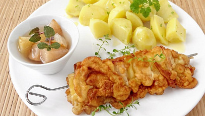 Smažený šunkový špíz s balkánským sýrem