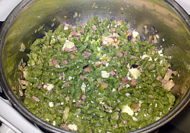 Špenátové halušky se slaninou a brynzou