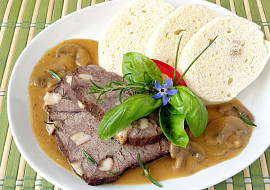 Šumavská dušená hovězí kýta