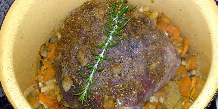 Šumavská dušená hovězí kýta