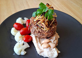 Žampionová kroketa a fazolové pyré