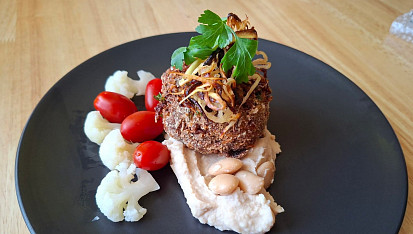 Žampionová kroketa a fazolové pyré