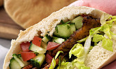Domácí gyros z mletého masa