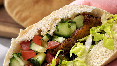 Domácí gyros z mletého masa