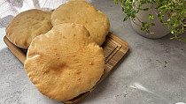 Domácí pita chleba