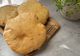 Domácí pita chleba
