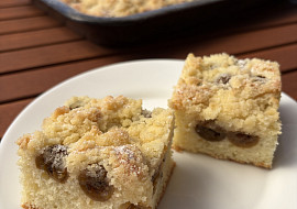 Hrnkový koláč s rebarborou