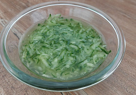 Rychlý okurkový salát