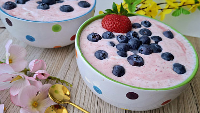 Tvarohovo jahodový krém se smetanou