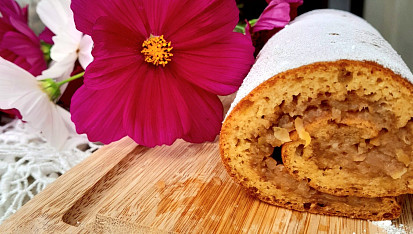 Fit jablečná roláda z mozzarelly