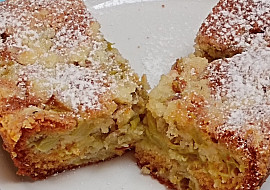 Hrnkový koláč s rebarborou