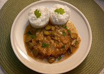 Plátky krkovice v pikantní omáčce s koriandrem