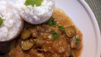 Plátky krkovice v pikantní omáčce s koriandrem