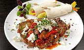 Balkánský vepřový steak