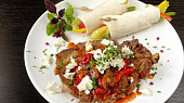 Balkánský vepřový steak
