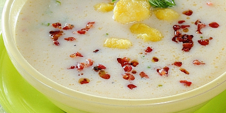 Květáková polévka s krupicovými noky
