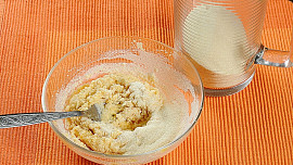 Květáková polévka s krupicovými noky