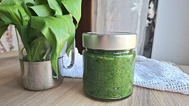 Pesto z medvědího česneku