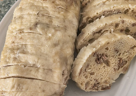 Jemné domácí houskové knedlíky (S celozrnným rohlíkem)