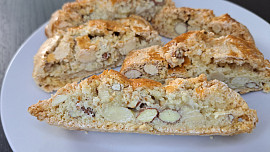 Italské mandlové sušenky - Cantuccini