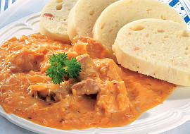 Krůtí segedínský guláš podle Miroslava Etzlera