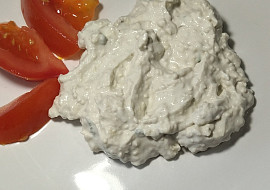 Česneková pomazánka "šakalí dech" (Výborná pomazánka)
