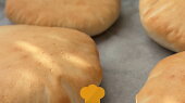 Domácí pita chleba