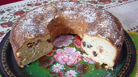 Jemná kynutá tvarohová bábovka