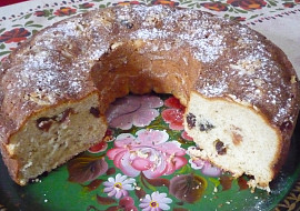 Jemná kynutá tvarohová bábovka (Kynutá tvarohová bábovka - věnec)
