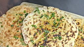 Jogurtový flatbread z pánve