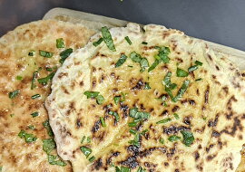 Jogurtový flatbread z pánve