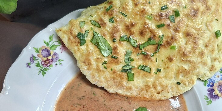 Jogurtový flatbread z pánve