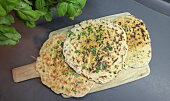 Jogurtový flatbread z pánve