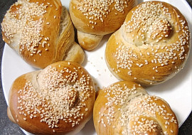 Sádlové housky (a další rychlé pečivo) „na počkání“