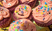 Lehký tvarohový krém (nejen) na cupcakes