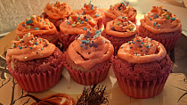 Lehký tvarohový krém (nejen) na cupcakes
