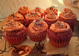Lehký tvarohový krém (nejen) na cupcakes