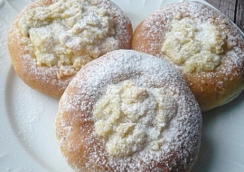 Povidlové koláče z kynutého jogurtového těsta