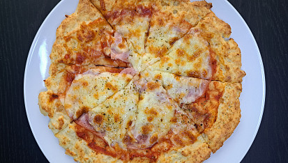 Cottage pizza s celozrnnou moukou