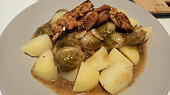 Medová růžičková kapusta na špeku s kuřecími nudličkami