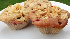 Muffiny s jahodami a rebarborou