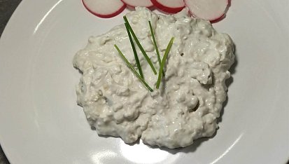 Česnekovo-nivová pomazánka, Jednoduchá a skvelá pomazánka.