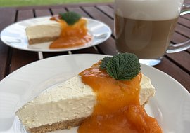 Nepečený cheesecake s ovocem