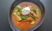 Pikantní aztécká polévka - Sopa azteca