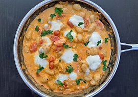 Smetanové rajčatové gnocchi z jedné pánve