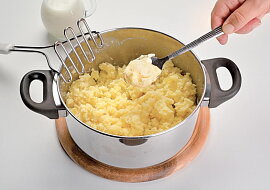 Kuřecí křupánci s bramborovou kaší