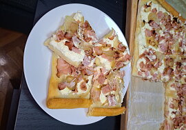 Slaný cibulový koláč
