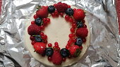 Nepečený cheesecake s ovocem (S čerstvým ovocem výtečné)