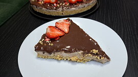 Čokoládovo-jahodový cheesecake