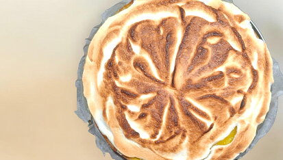 Francouzský citronový koláč se sněhem - Tarte au citron meringuée, Hotový koláč